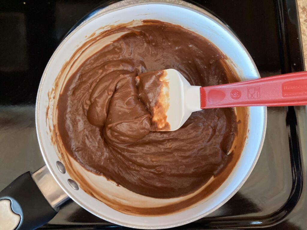 finished chocolate custard in a pot