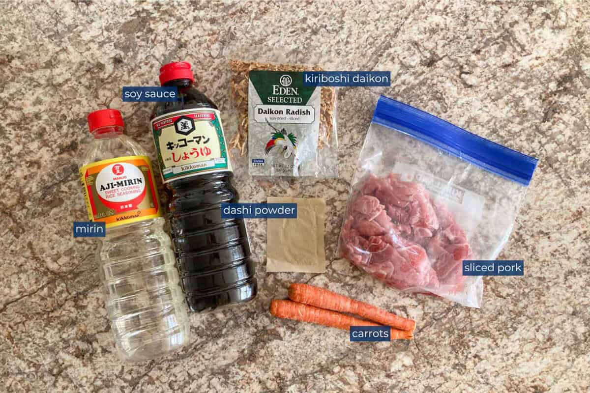 ingredients for simmered kiriboshi daikon.