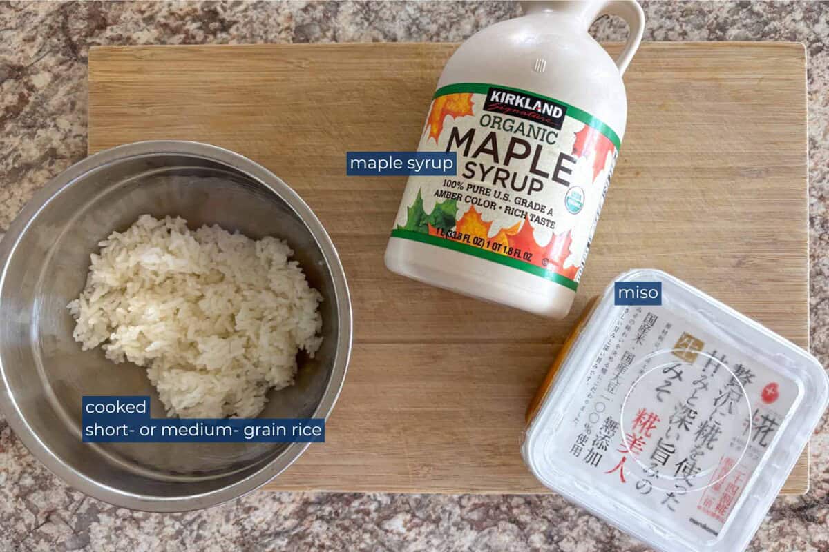 Ingredients to make miso yaki onigiri.