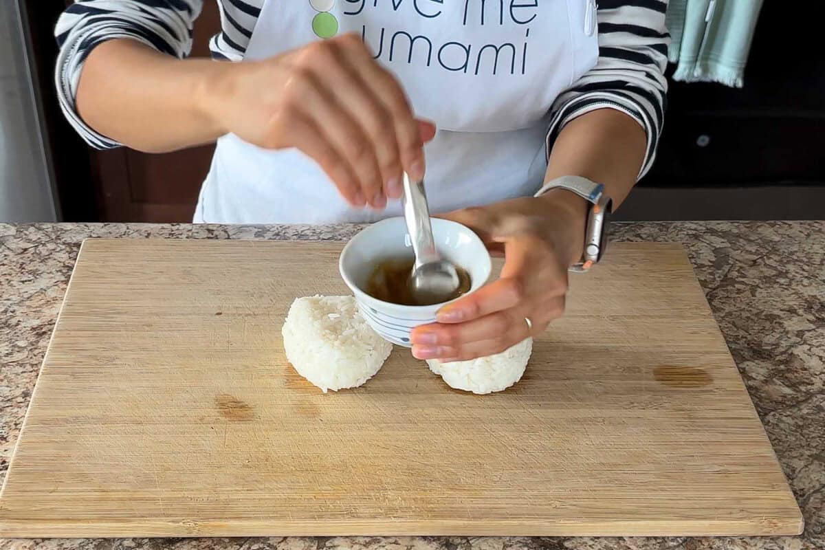 Mix miso and maple syrup.