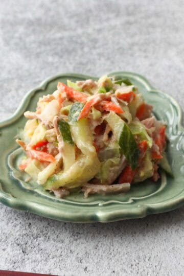 Natto salad on a plate.